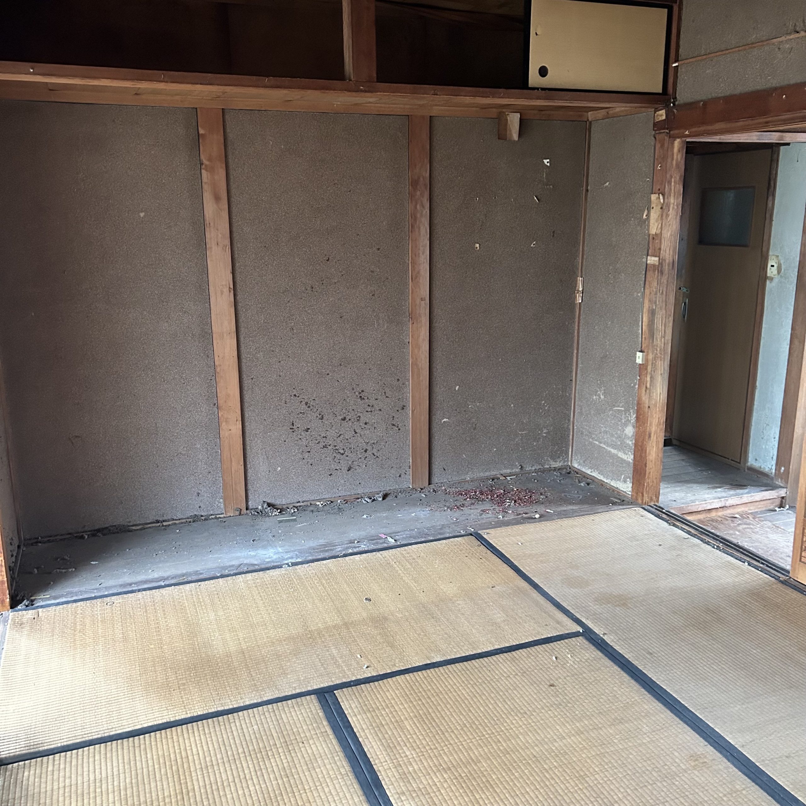 明石市で空き家の片付けと大型家具・生活用品の不用品回収を行いました